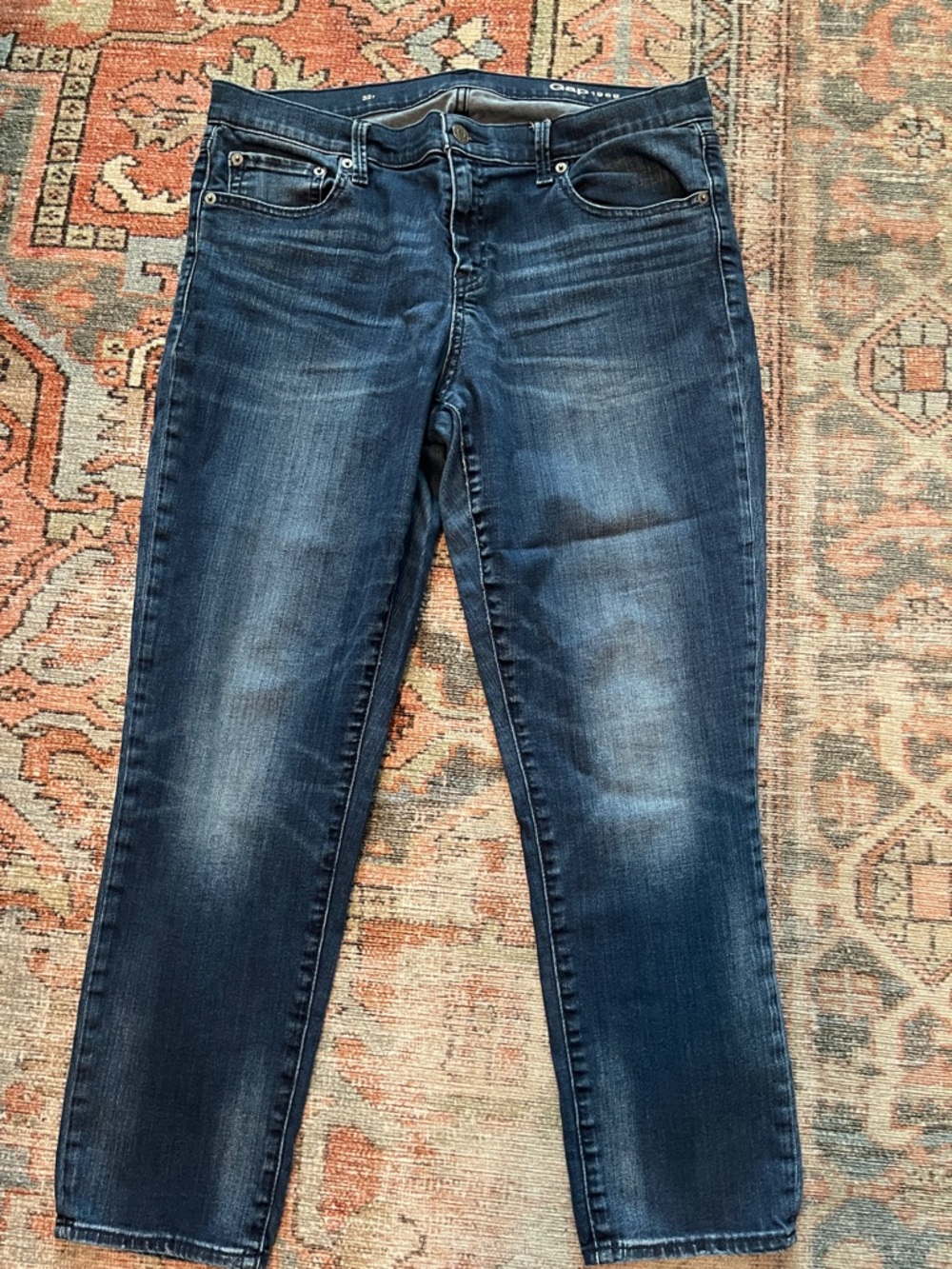 GAP Women's Straight Leg Jeans in Dark Blue Wash 32r